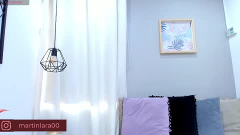 Snapshot of lara_martin chatting on March 2025 12:23:01 PM 700 200 online show from March 2025 12:23:01 PM