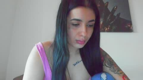 Lara online show from January 2025 02:14:01 PM