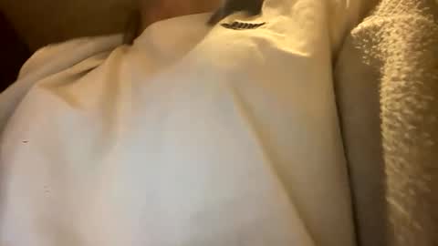 Snapshot of laraa333 chatting on September 2025 10:37:02 PM Little online show from September 2025 10:37:02 PM