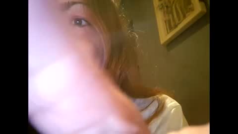 Snapshot of laraa333 chatting on October 2025 01:15:02 AM Little online show from October 2025 01:15:02 AM