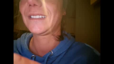 Snapshot of laraa333 chatting on October 2025 11:02:01 PM Little online show from October 2025 11:02:01 PM