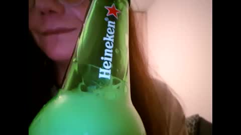 Snapshot of laraa333 chatting on November 2025 02:43:02 AM Little online show from November 2025 02:43:02 AM