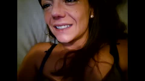 Snapshot of laraa333 chatting on November 2025 08:18:01 PM Little online show from November 2025 08:18:01 PM