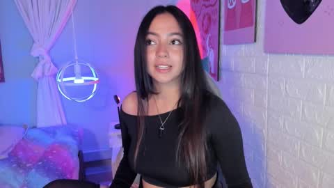 lara online show from September 2025 04:03:01 AM