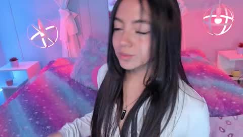 lara online show from September 2025 04:36:02 AM