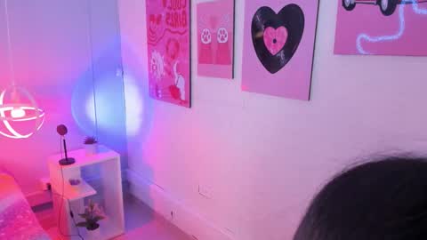 lara online show from September 2025 03:54:01 AM