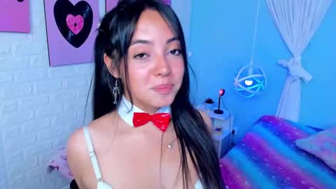 lara online show from October 2025 08:09:02 PM