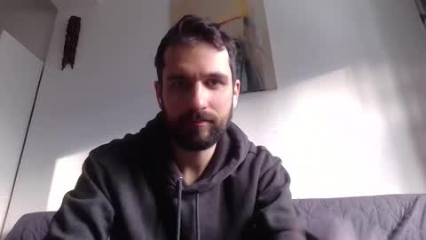 laraaan online show from January 2026 01:35:01 PM