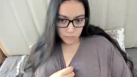 lara online show from March 2026 03:39:01 PM