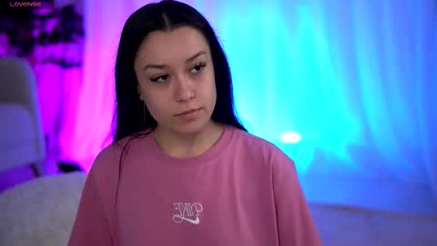 Lara online show from January 2026 08:57:02 PM