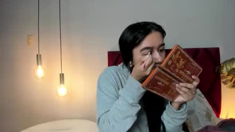  Lara Gold  online show from November 2025 02:06:02 PM