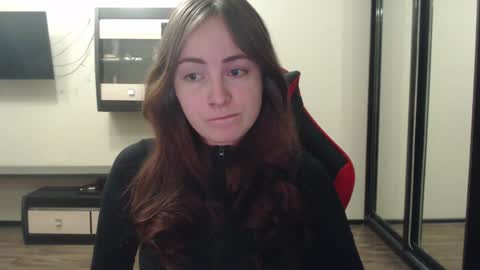 Laralianna online show from February 2025 06:13:01 PM