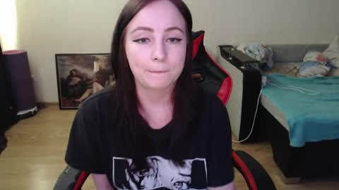 Snapshot of laralianna chatting on May 2026 12:32:01 PM Laralianna online show from May 2026 12:32:01 PM