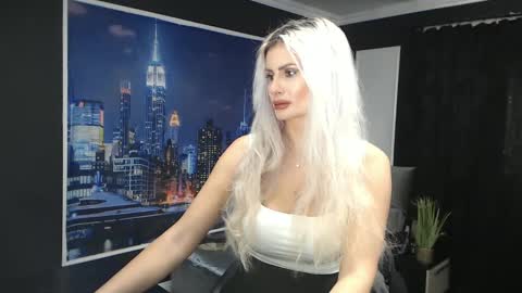 laras_moans online show from December 2024 08:23:02 AM