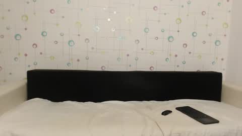 larataylorrr online show from February 2025 10:48:01 AM