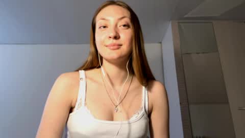 Snapshot of lareebuggie chatting on May 2026 11:37:01 AM Eva online show from May 2026 11:37:01 AM