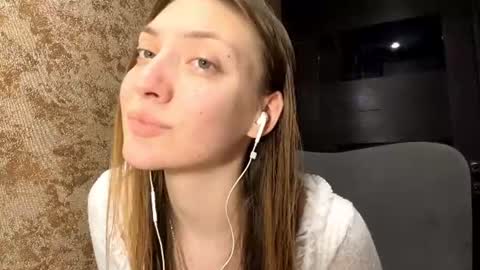 Snapshot of lareebuggie chatting on June 2026 05:41:01 PM Eva online show from June 2026 05:41:01 PM