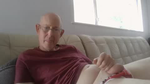 largerthan-   say hi on entry online show from April 2026 04:35:01 AM