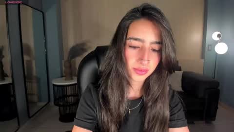 Larisa Smirnov online show from September 2025 04:25:01 AM