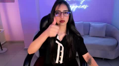 Larisa Smirnov online show from October 2025 03:40:02 AM