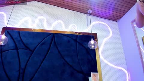 Snapshot of larissaevans chatting on February 2025 03:15:02 PM Valentina online show from February 2025 03:15:02 PM