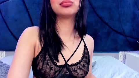 Snapshot of larissaevans chatting on March 2025 02:40:02 PM Valentina online show from March 2025 02:40:02 PM