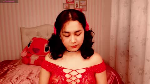 Snapshot of larissalove_doll chatting on January 2025 07:34:02 PM Larissas online show from January 2025 07:34:02 PM