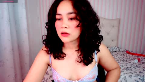 Snapshot of larissalove_doll chatting on January 2025 01:32:02 AM Larissas online show from January 2025 01:32:02 AM