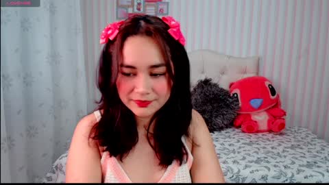 Snapshot of larissalove_doll chatting on February 2025 07:14:02 PM Larissas online show from February 2025 07:14:02 PM