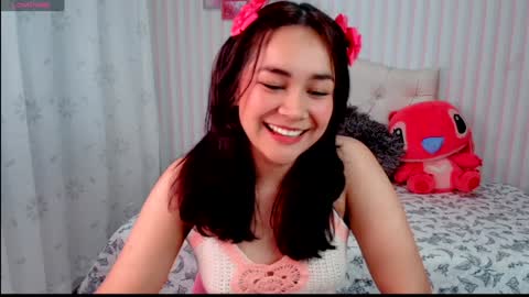 Snapshot of larissalove_doll chatting on February 2025 01:19:02 AM Larissas online show from February 2025 01:19:02 AM