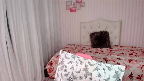 Snapshot of larissalove_doll chatting on March 2025 07:29:02 PM Larissas online show from March 2025 07:29:02 PM