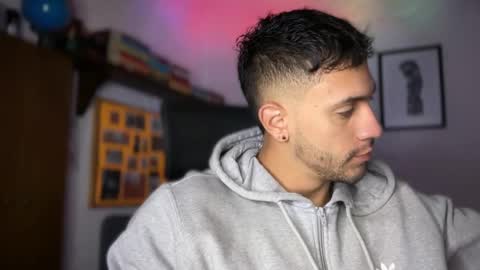 andrew online show from October 2025 01:22:01 PM