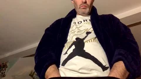 larrythelover23 online show from February 2026 06:12:01 AM