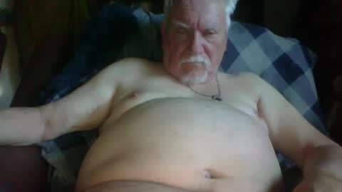larryw01 online show from June 2026 08:00:02 PM