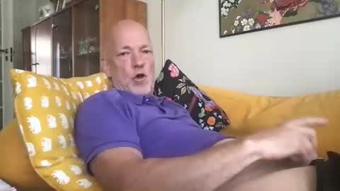 Snapshot of larsafree6 chatting on September 2025 12:26:01 PM larsafree6 online show from September 2025 12:26:01 PM