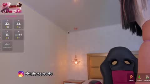 Snapshot of larsonmia chatting on February 2025 12:11:01 PM MIA online show from February 2025 12:11:01 PM