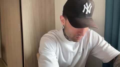 larsskeet online show from June 2026 05:57:01 PM
