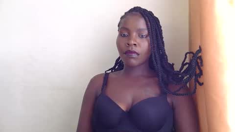 larvy12 online show from November 2025 05:51:01 AM