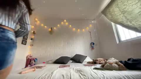 lasexbellaylabestia online show from April 2026 08:55:02 PM