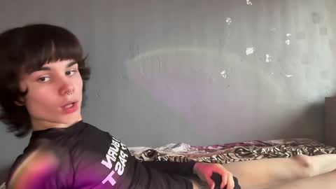 Snapshot of laski_twink chatting on June 2026 04:45:01 PM laski_twink online show from June 2026 04:45:01 PM