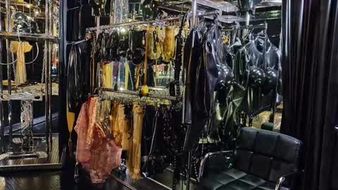 latexlover202 online show from February 2026 09:42:01 PM