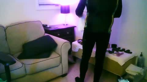 Snapshot of latexminheadroom chatting on December 2024 05:31:02 AM latexminheadroom online show from December 2024 05:31:02 AM