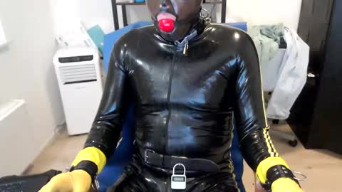 latexslaafboy online show from December 2024 07:10:01 AM