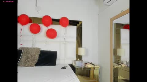 Johana y Santiago online show from February 2025 03:47:02 AM