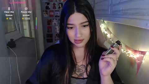 miiiiiiaaaa online show from September 2025 09:58:02 PM