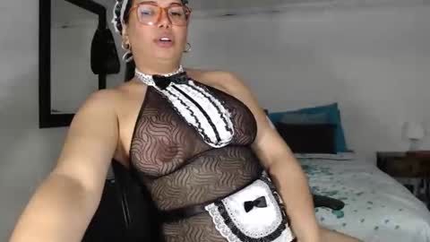 Snapshot of latinaflower_ts chatting on April 2026 09:42:02 PM FLOR SALVAJE online show from April 2026 09:42:02 PM
