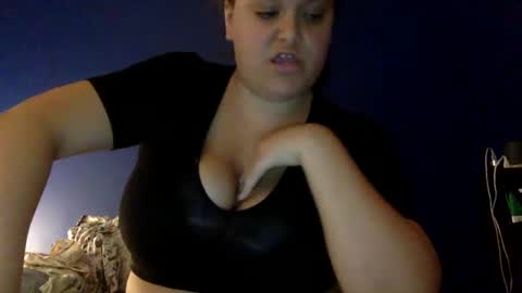 latinagoddess_isa online show from September 2025 11:52:02 PM