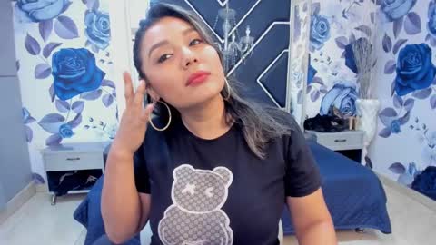 EMMA   online show from September 2025 02:41:02 PM