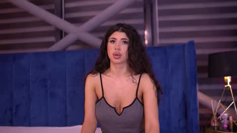 Latina online show from January 2026 07:05:02 PM