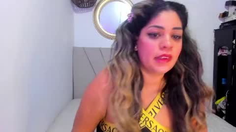 latinamav22 online show from April 2026 04:08:02 AM